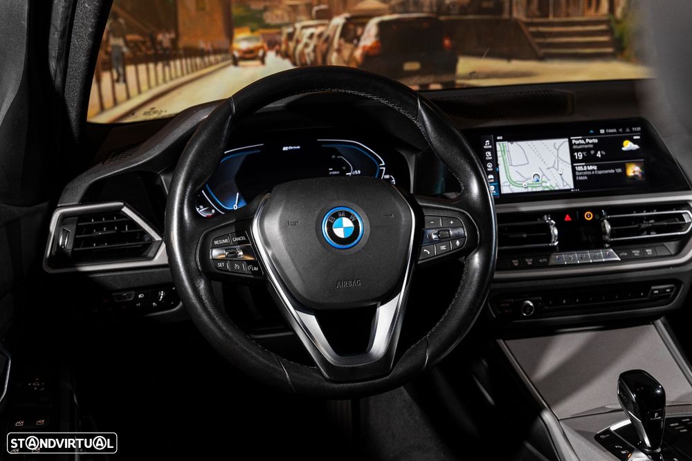 BMW 320 e Corporate Edition Auto - 13
