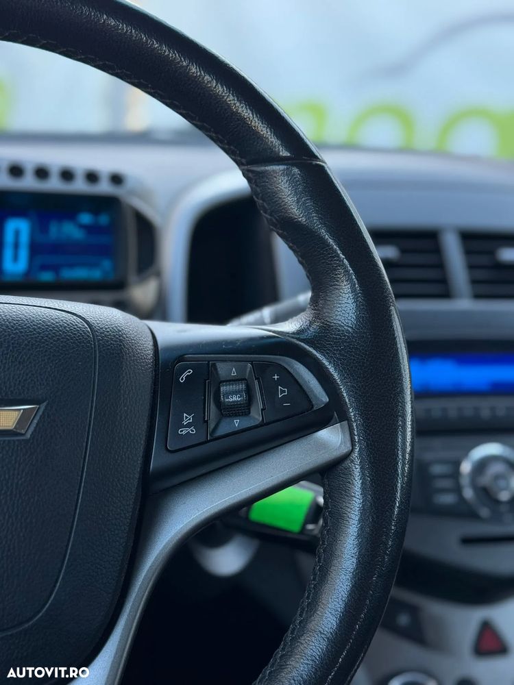 Chevrolet Aveo 1.6 LTZ - 31