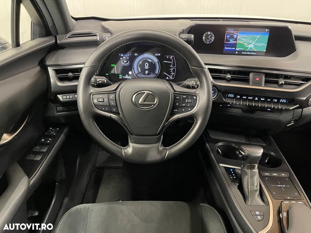 Lexus UX 250h Business Edition - 6