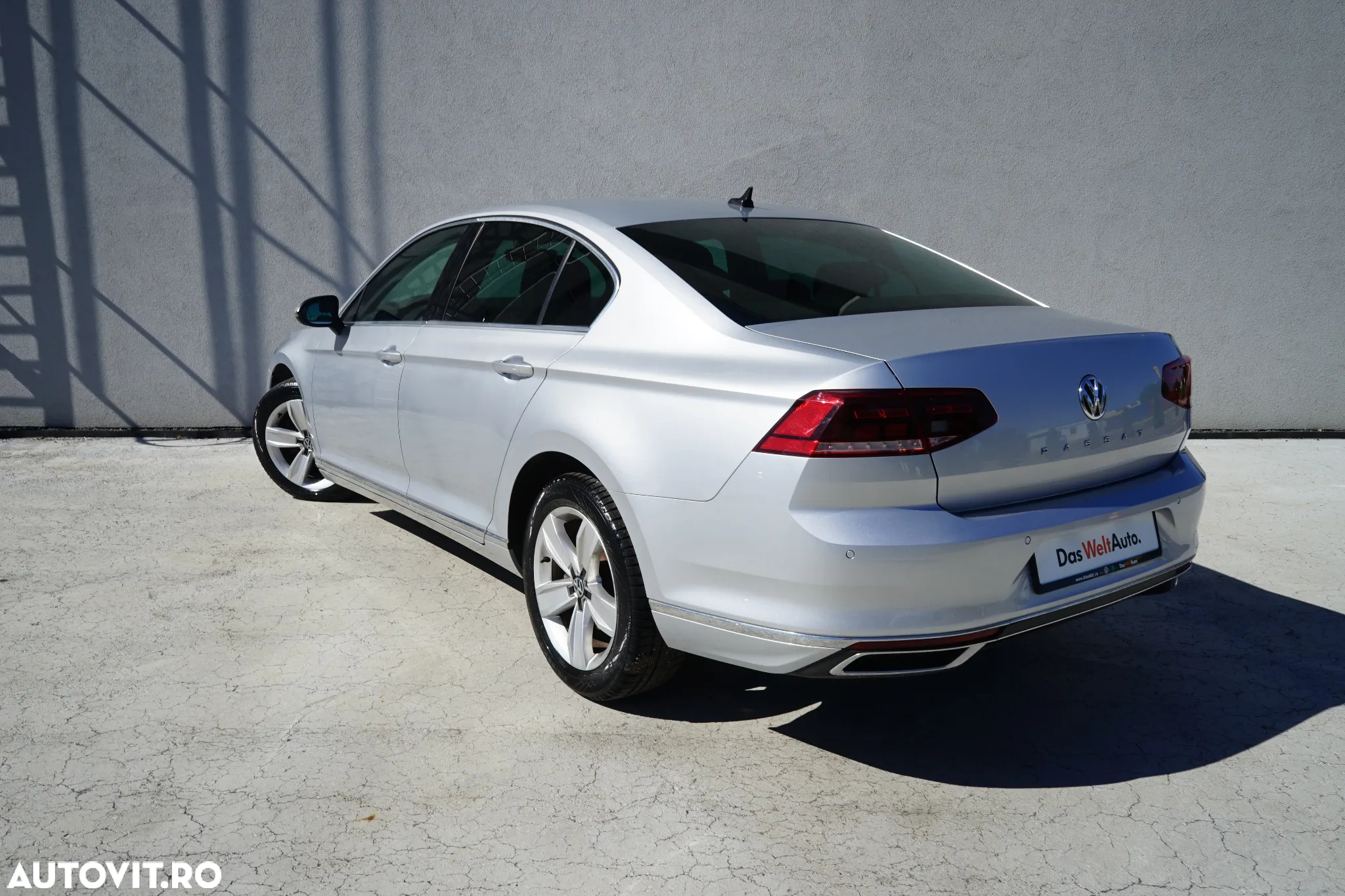 Volkswagen Passat Variant 2.0 TDI DSG Highline - 4
