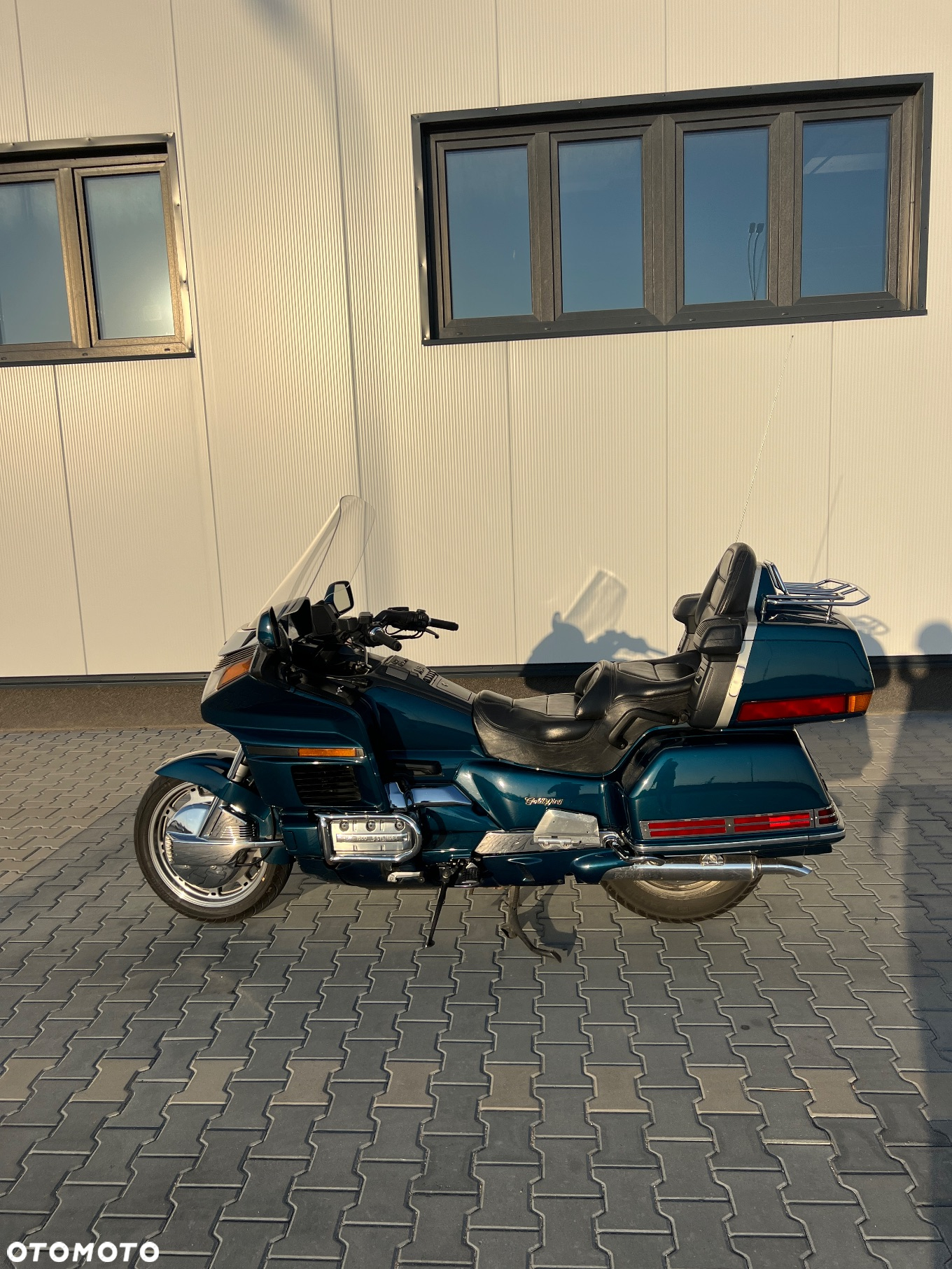 Honda GL - 40