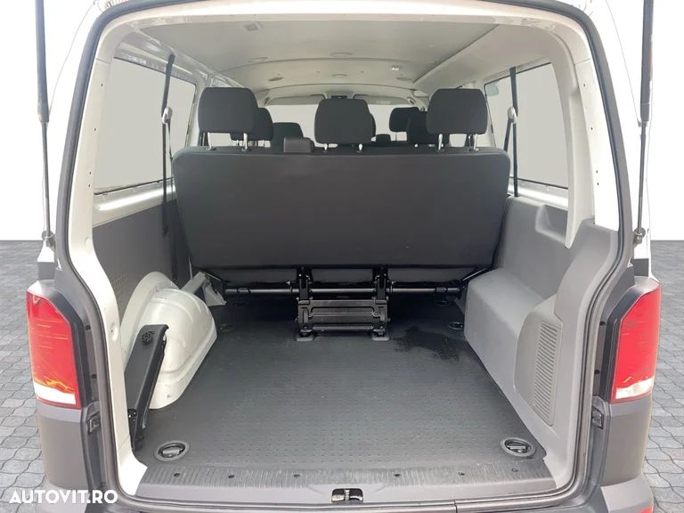 Volkswagen Multivan - 9