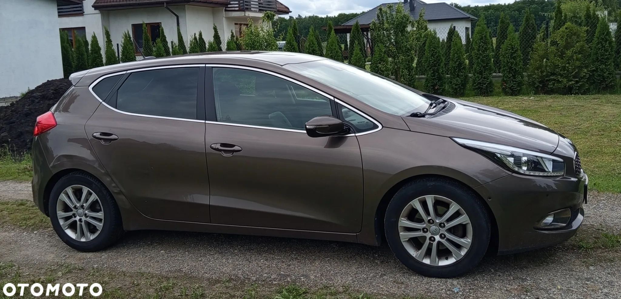 Kia Ceed - 4