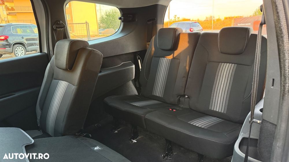 Dacia Lodgy 1.5 Blue dCi Stepway - 22