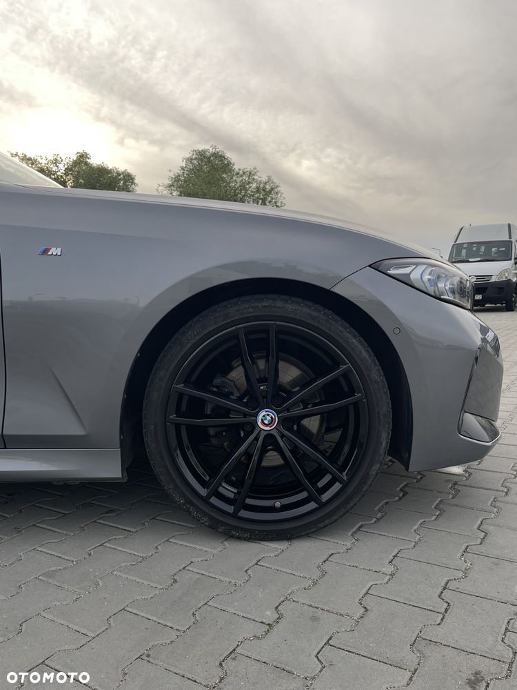 BMW Seria 3 320d xDrive - 9