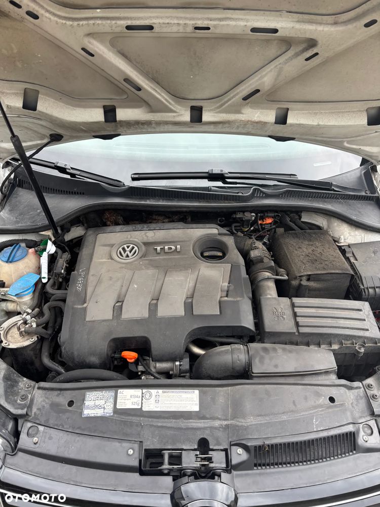 Volkswagen Golf 1.6 TDI Comfortline - 14