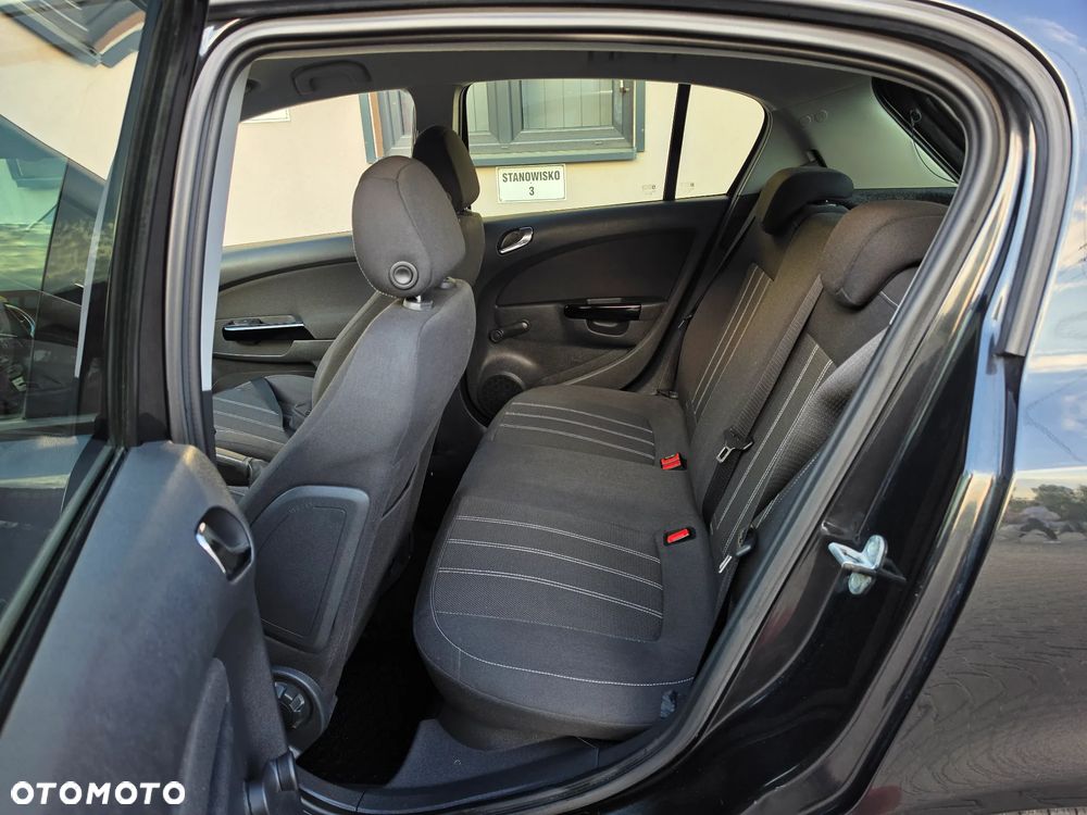 Opel Corsa 1.2 16V Cosmo - 18