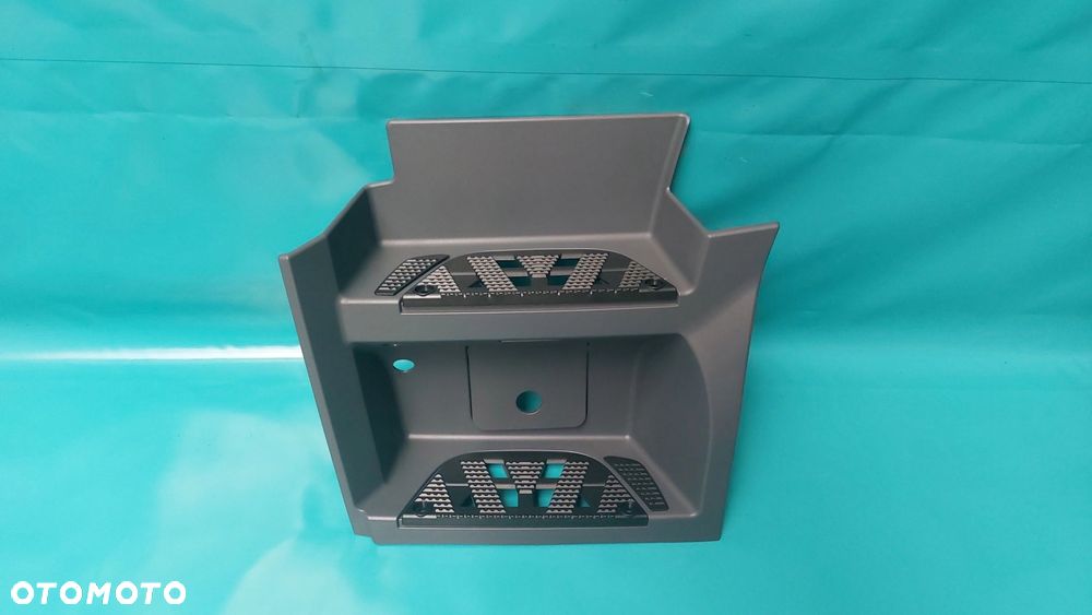 MERCEDES ACTROS MP4 STOPIEŃ DOLNY LEWY STOPNICA KPL. - 1