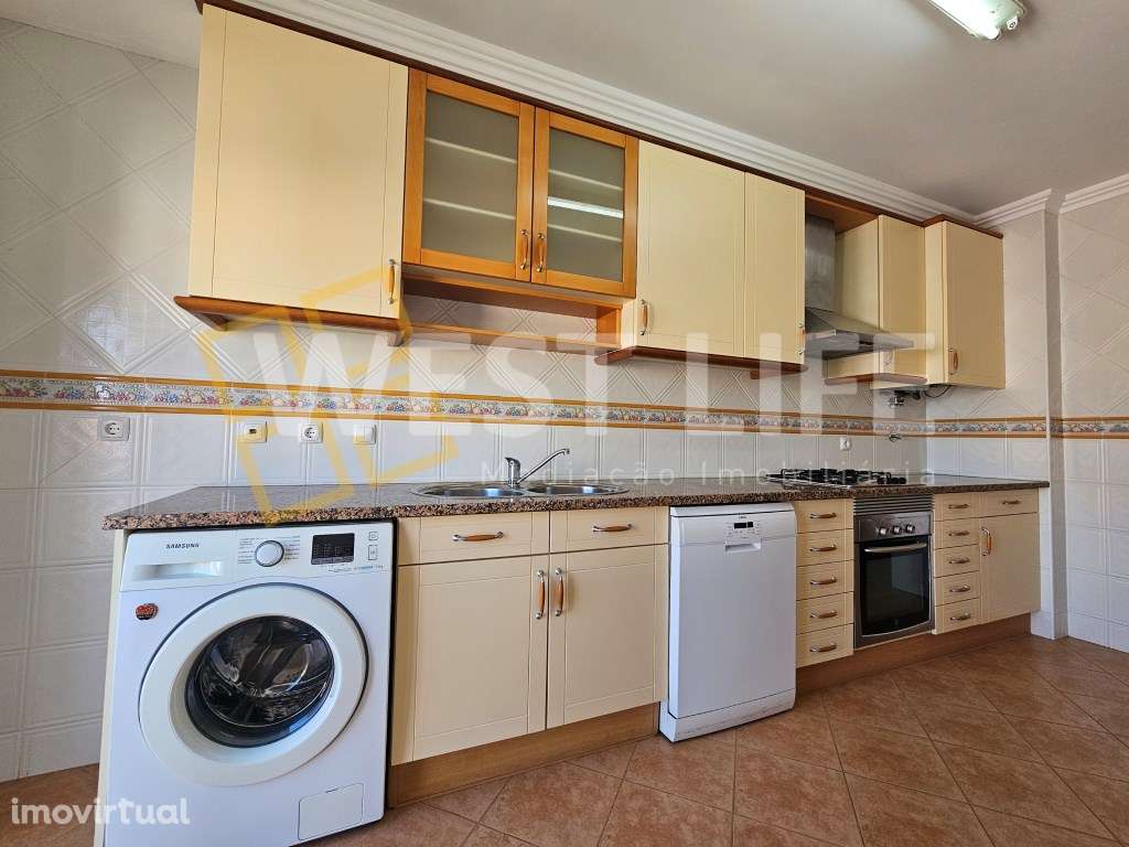 Apartamento T2 em excelente estado de conservação - Venda do Pinheiro - Grande imagem: 4/22