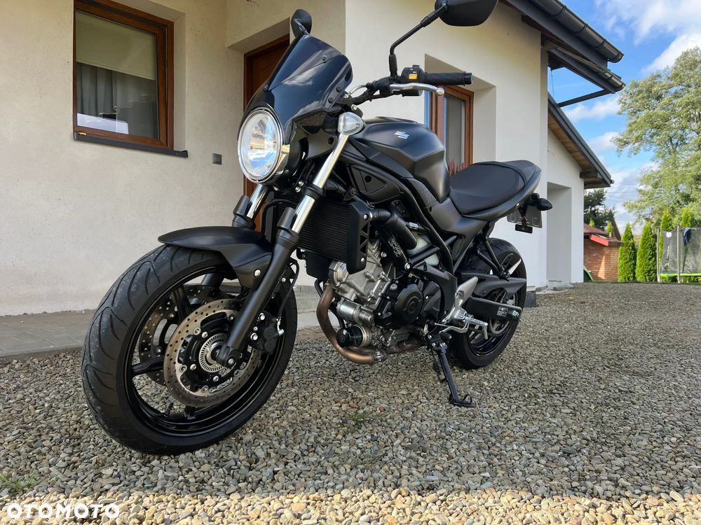 Suzuki SV - 8