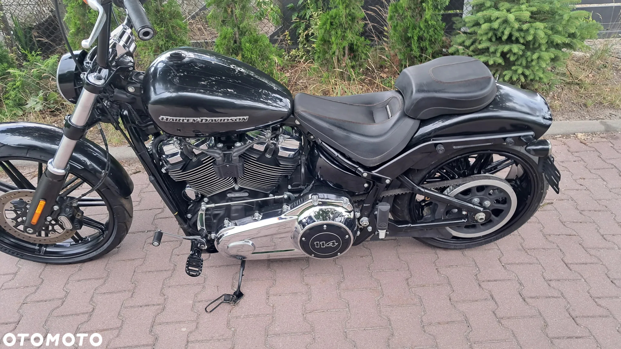 Harley-Davidson Softail Breakout - 14
