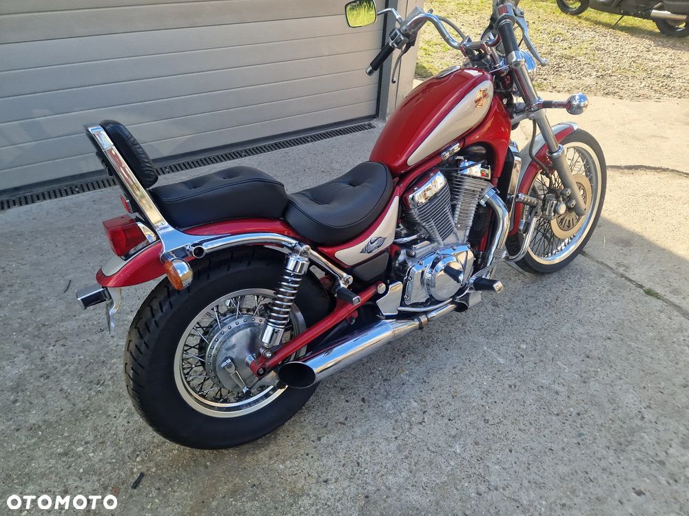 Suzuki Intruder - 9