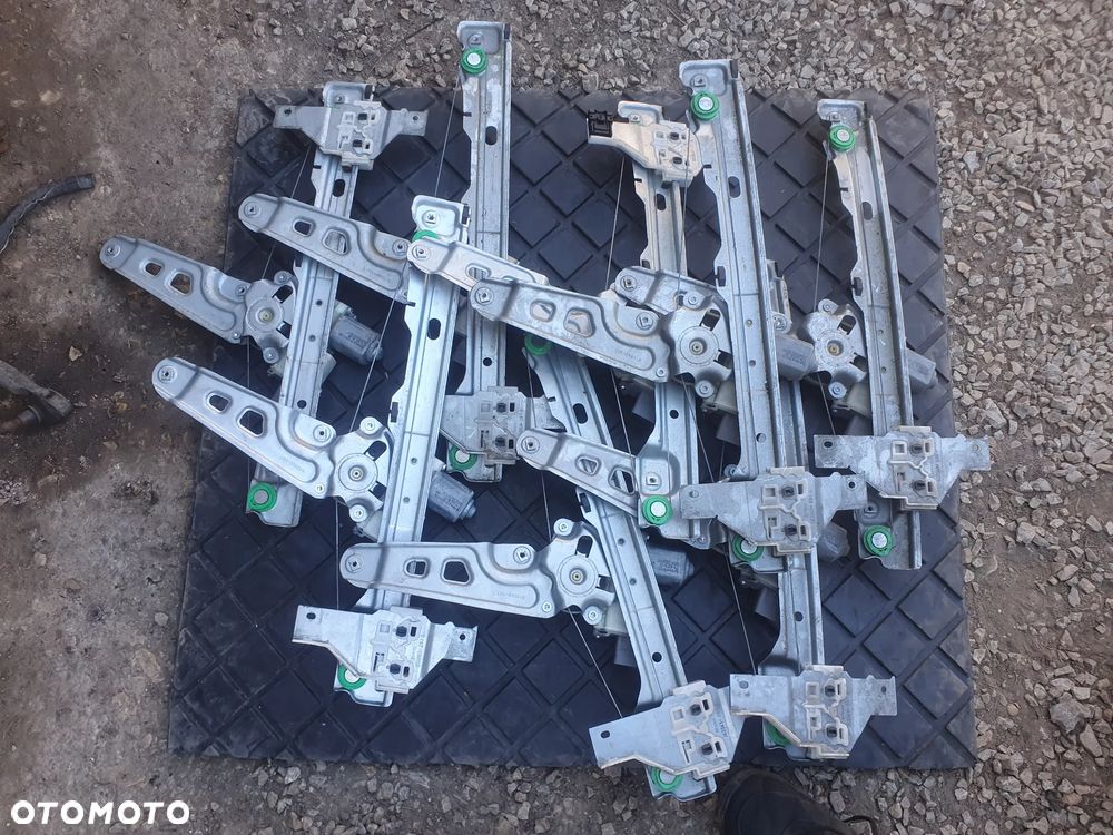 PODNOŚNIK SZYBY PRAWY PRZÓD PEUGEOT 3008 I 5008 I 9682808880 6 PIN EUROPA - 3