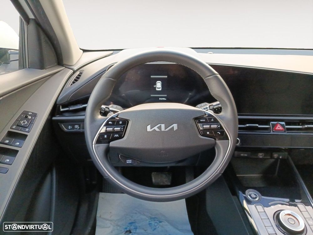 Kia Niro 1.6 GDi HEV Tech — fotografia 12