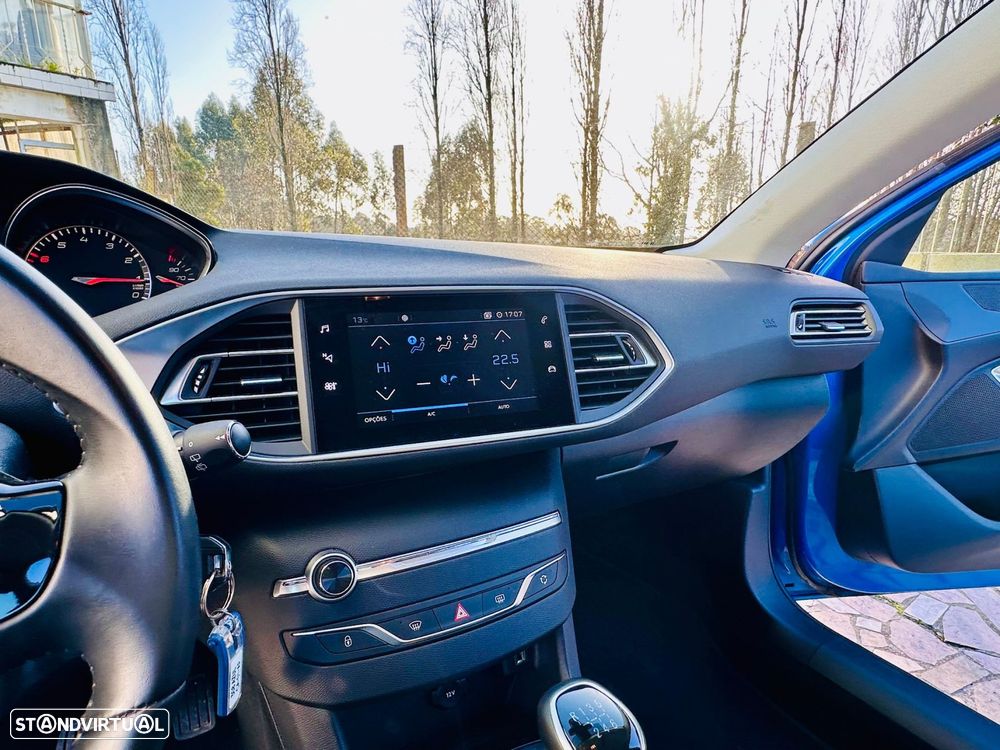 Peugeot 308 1.2 PureTech Business Line - 19