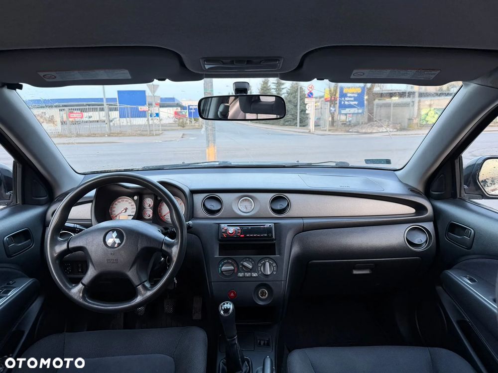 Mitsubishi Outlander 2.0 Comfort 4WD - 7