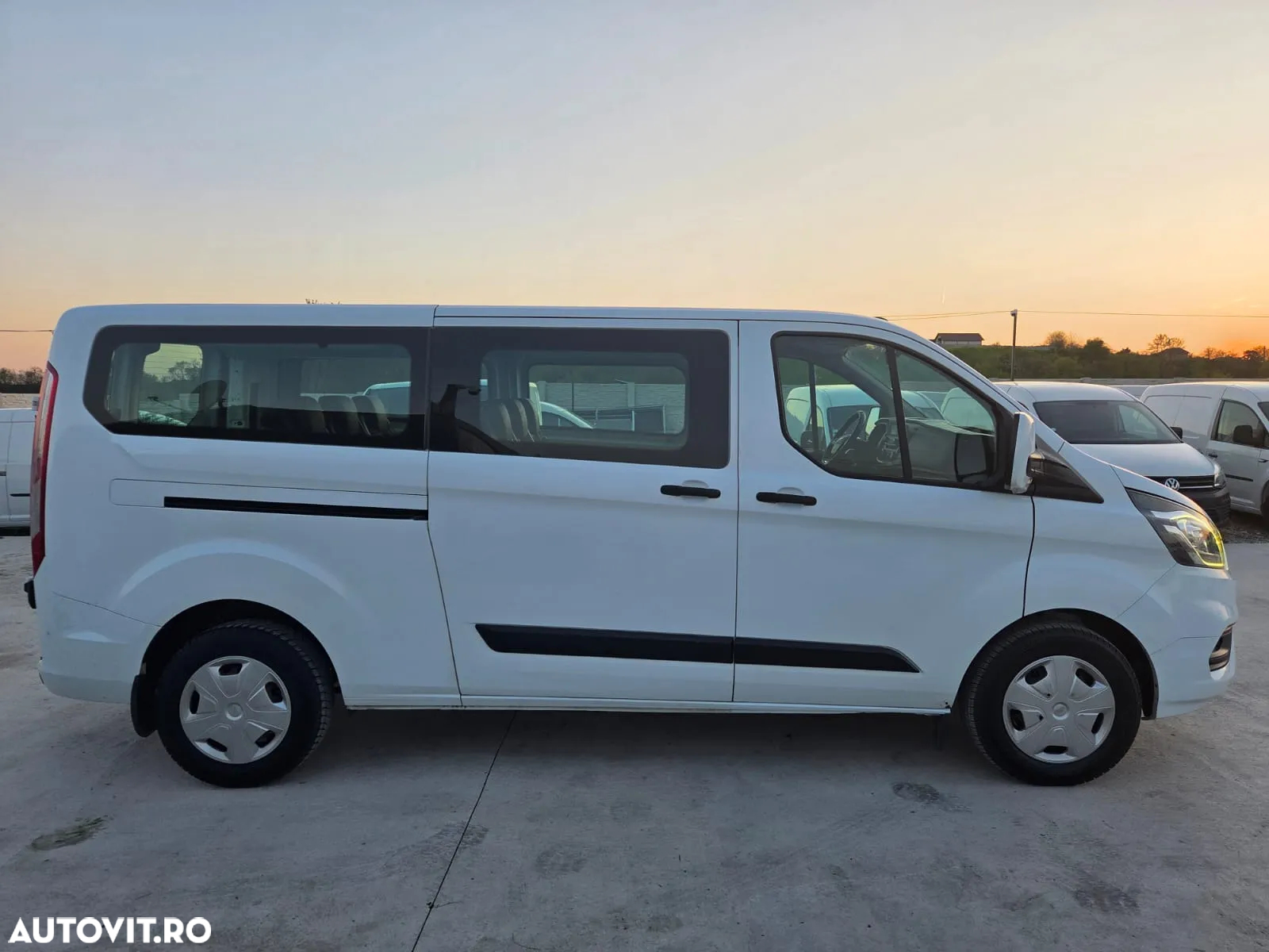 Ford Transit New Custom L2H1 9locuri - 5