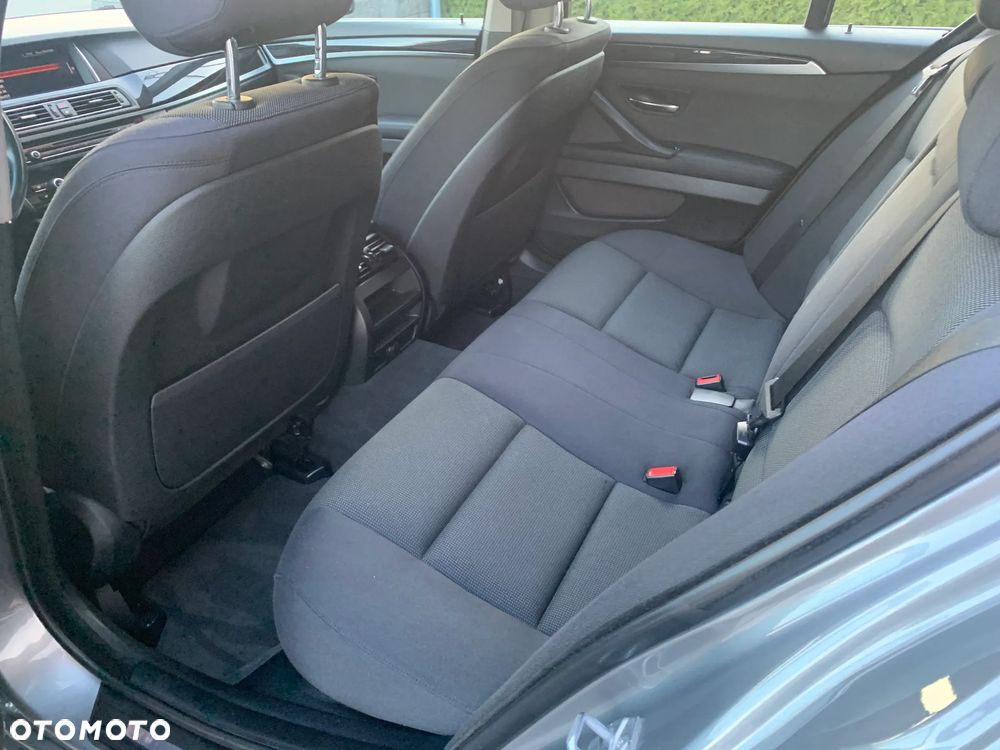 BMW Seria 5 520d Efficient Dynamics Edition - 6