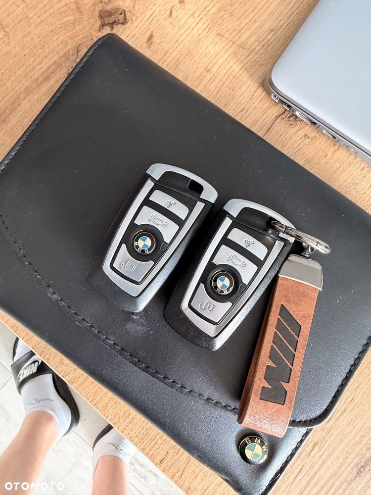 BMW Seria 7 - 8