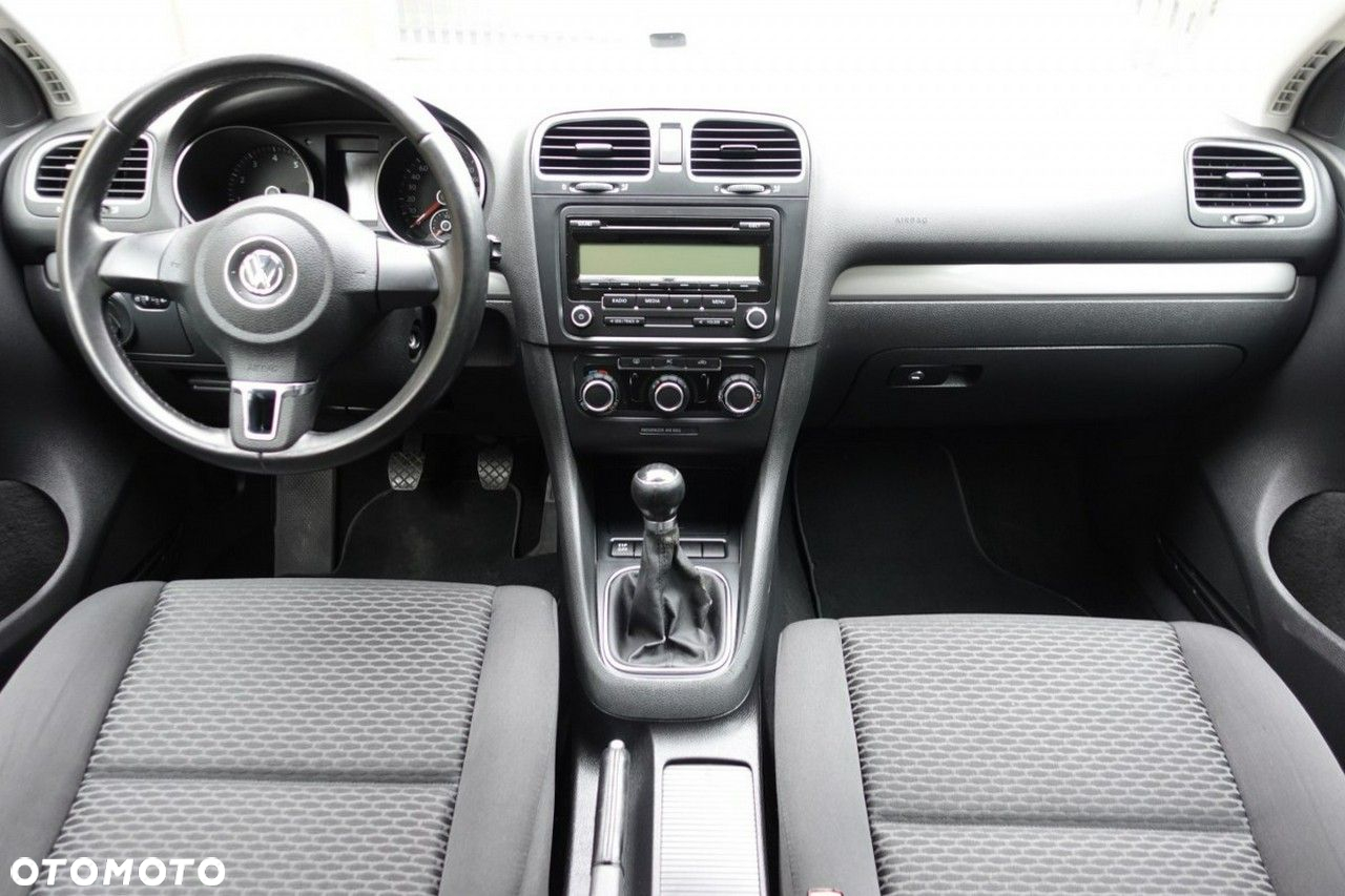 Volkswagen Golf - 14