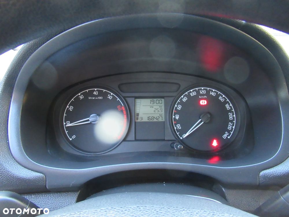 Skoda Fabia 1.2 HTP Classic - 19