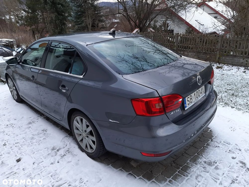 Volkswagen Jetta 1.6 TDI DPF Comfortline - 11