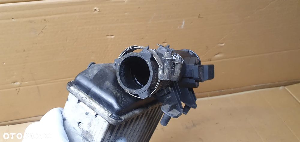 Intercooler chłodnica intercoolera Audi A6 C6 2.7 TDI 4F0145805E - 5