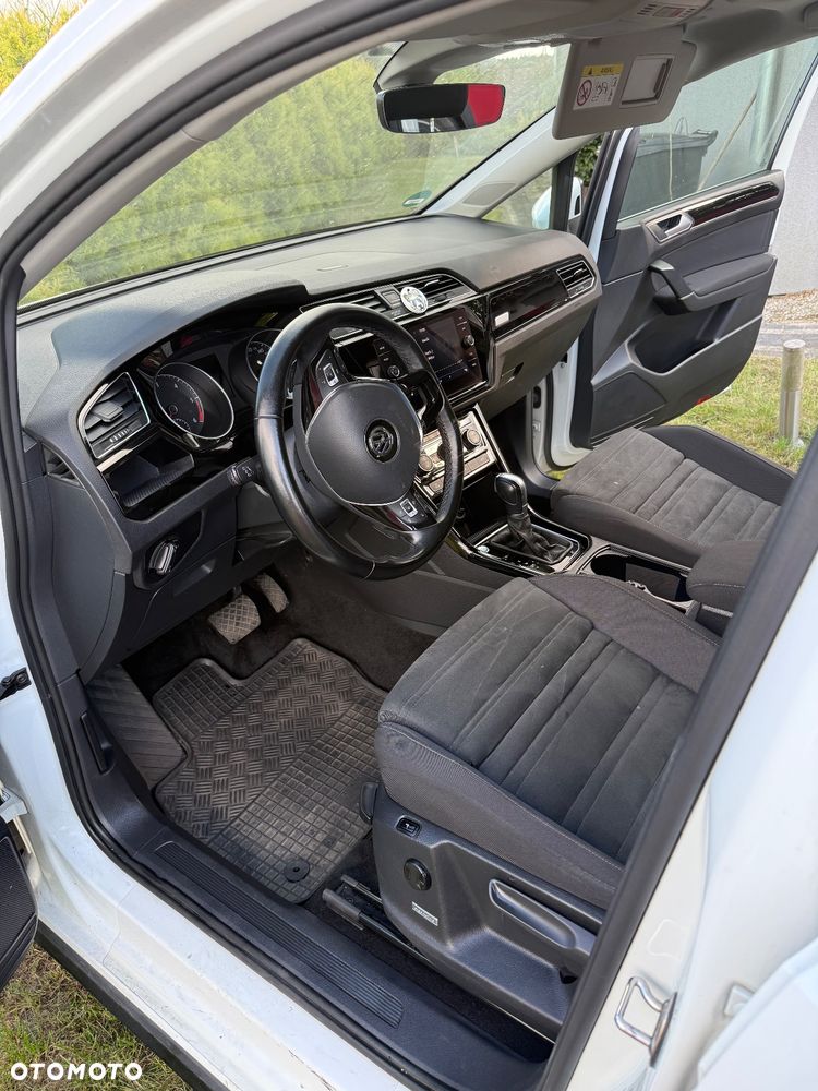 Volkswagen Touran 2.0 TDI BMT Highline DSG - 5