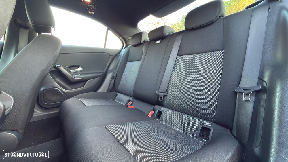 Mercedes-Benz A 200 Limousine d Style Aut. - 8