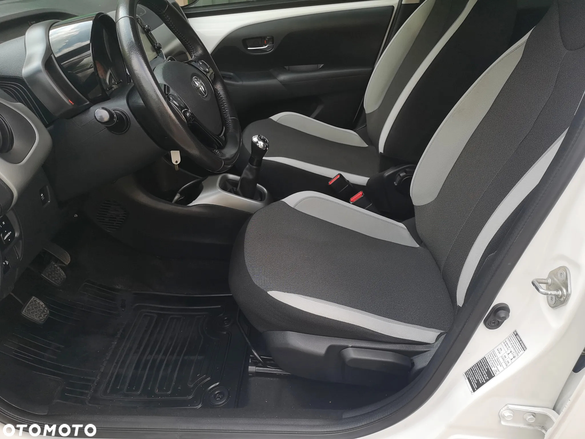 Toyota Aygo 1.0 VVT-i Sprint EU6 - 13