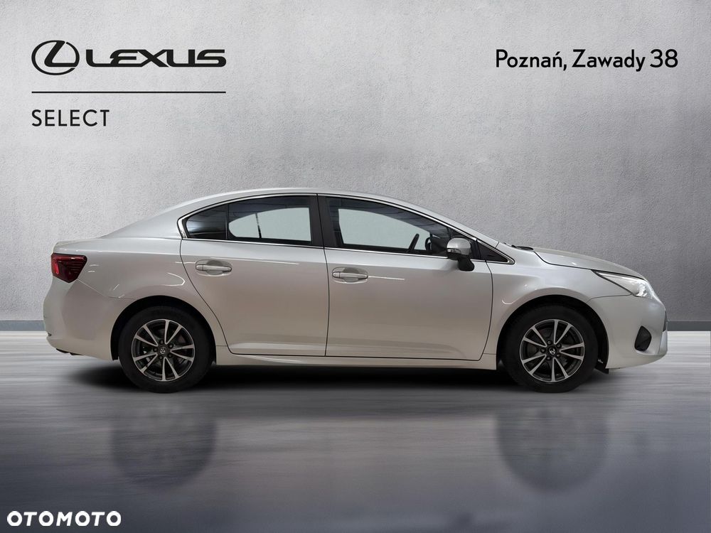 Toyota Avensis - 4