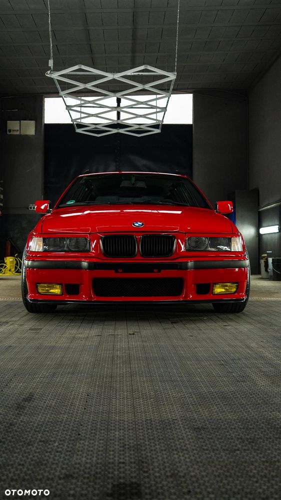 BMW Seria 3 323i - 19