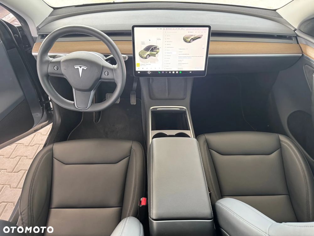 Tesla Model Y Standard - 15