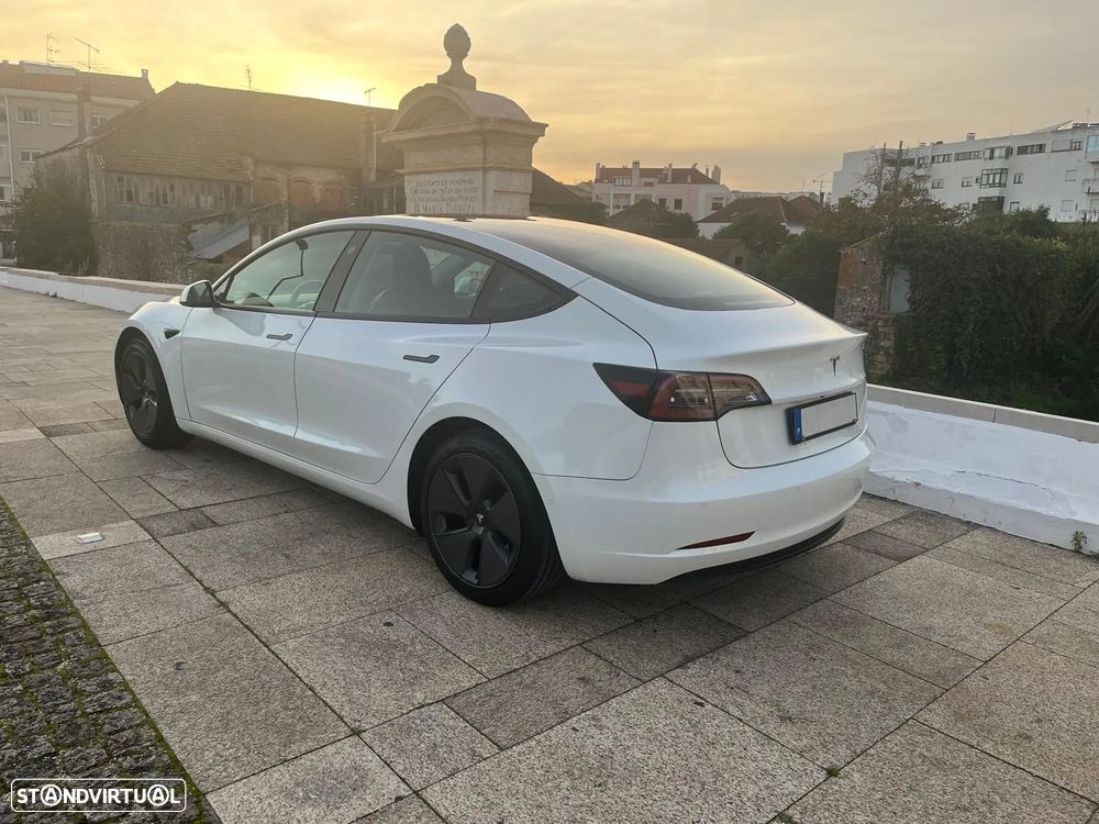 Tesla Model 3 RWD - 16