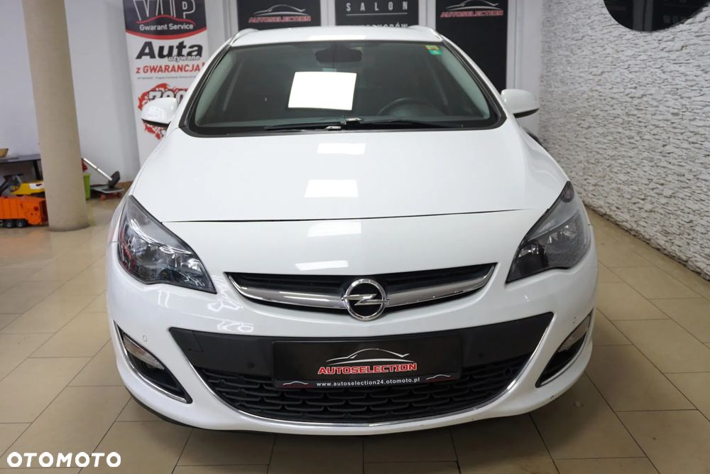 Opel Astra 1.4 Turbo Cosmo - 2