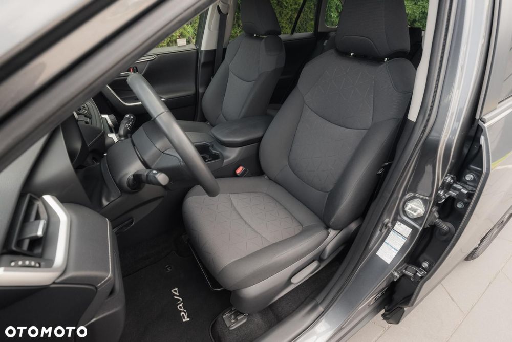 Toyota RAV4 - 13