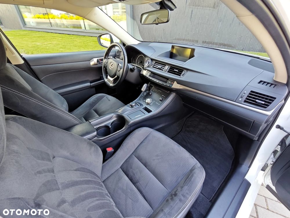 Lexus CT 200h Elegance EU6 - 4
