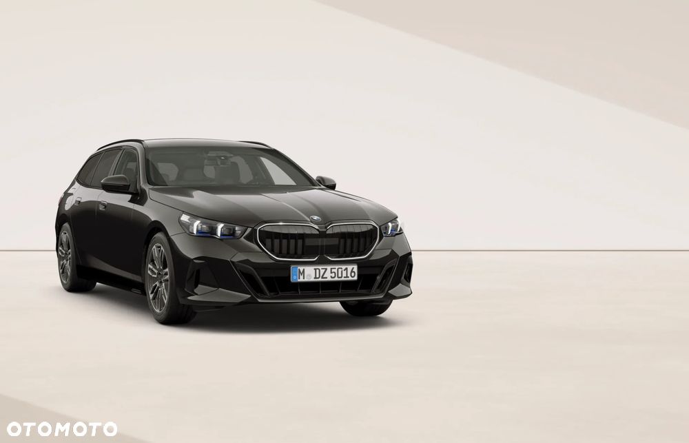 BMW Seria 5 520i mHEV M Sport - 3
