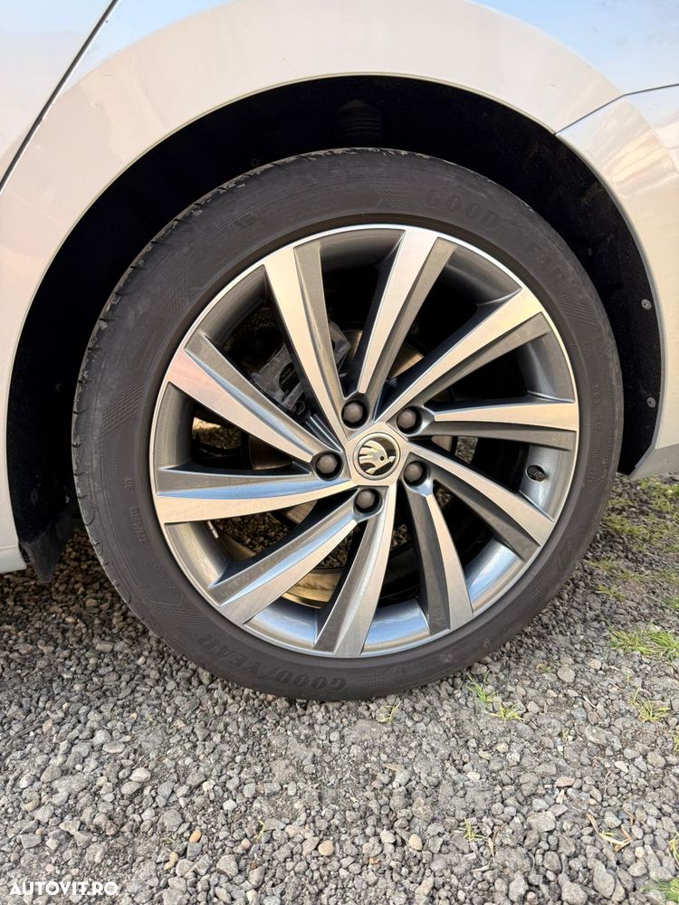 Skoda Octavia 2.0 TDI DSG Ambition - 16