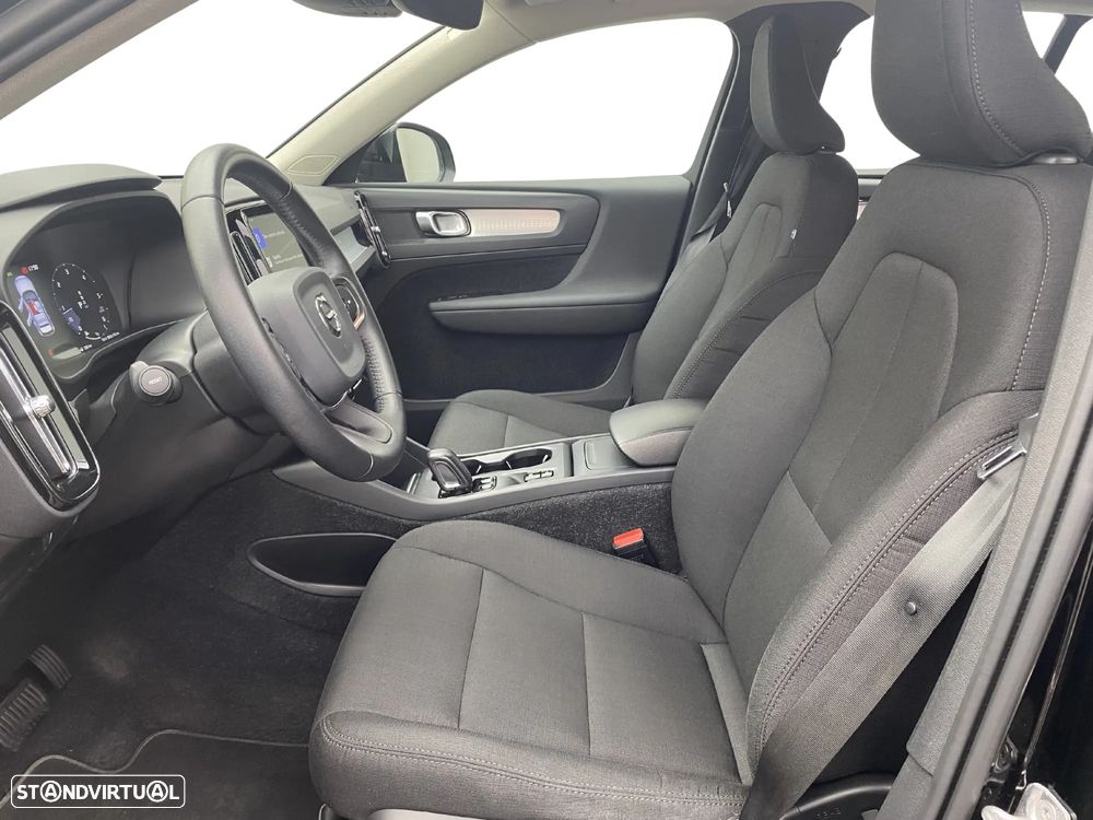 Volvo XC 40 2.0 D3 Momentum Plus Geartronic - 4