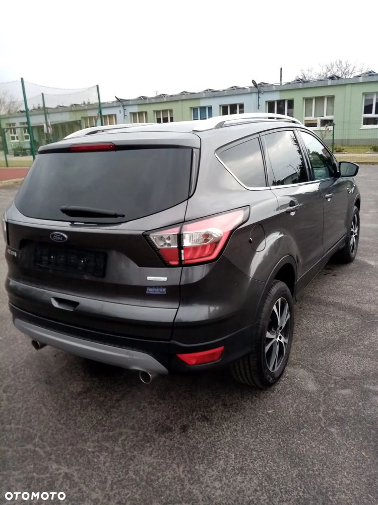 Ford Kuga - 3
