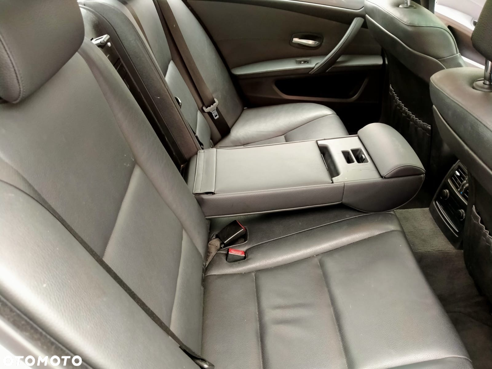 BMW Seria 5 525d - 40