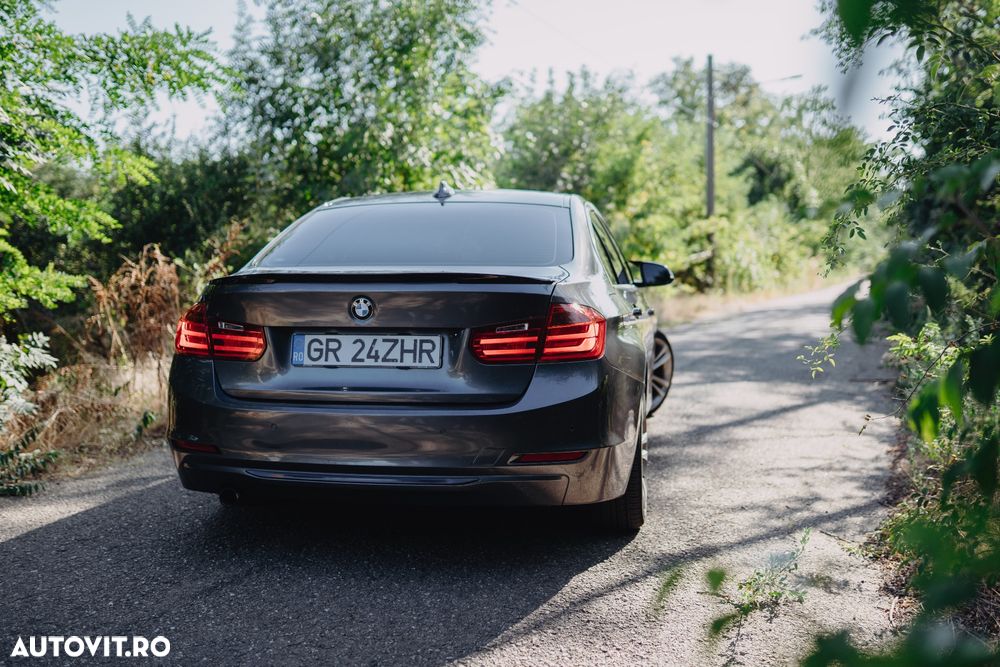 BMW Seria 3 ver-320d-efficient-dynamic-edition-aut-blue-performan-sport-line - 3