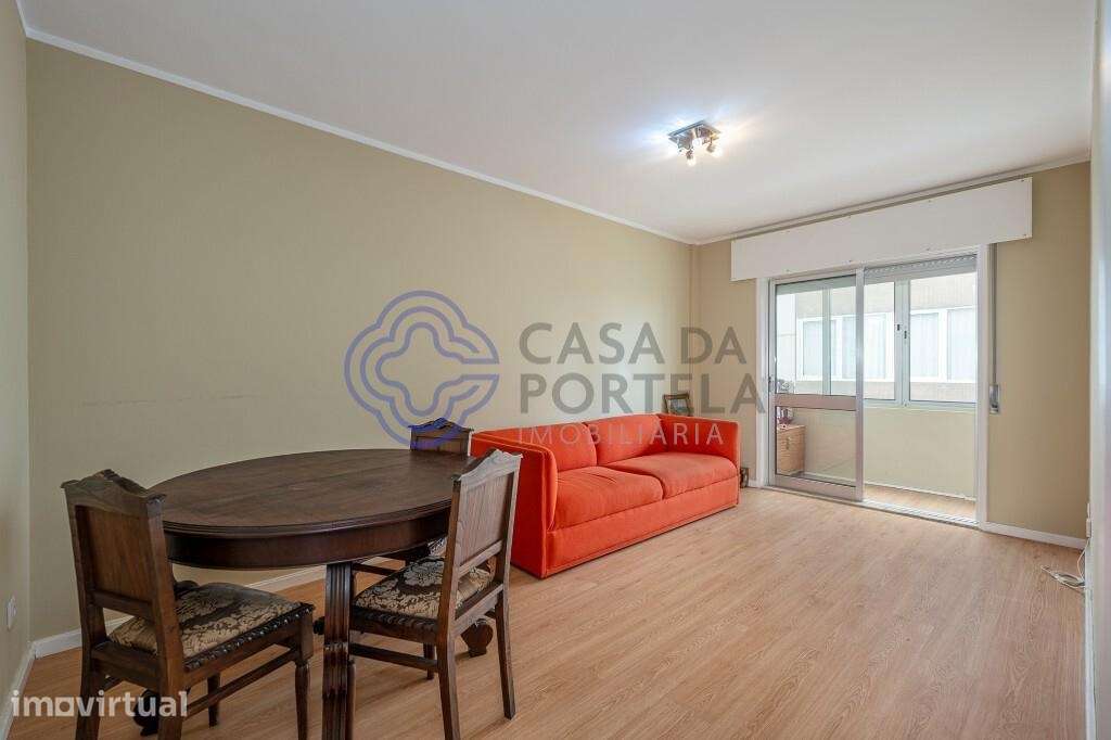 Apartamento T2 com Varanda e Garagem - Foz - Grande imagem: 4/36