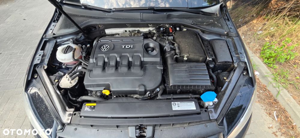 Volkswagen Golf 1.6 TDI BMT Highline - 35