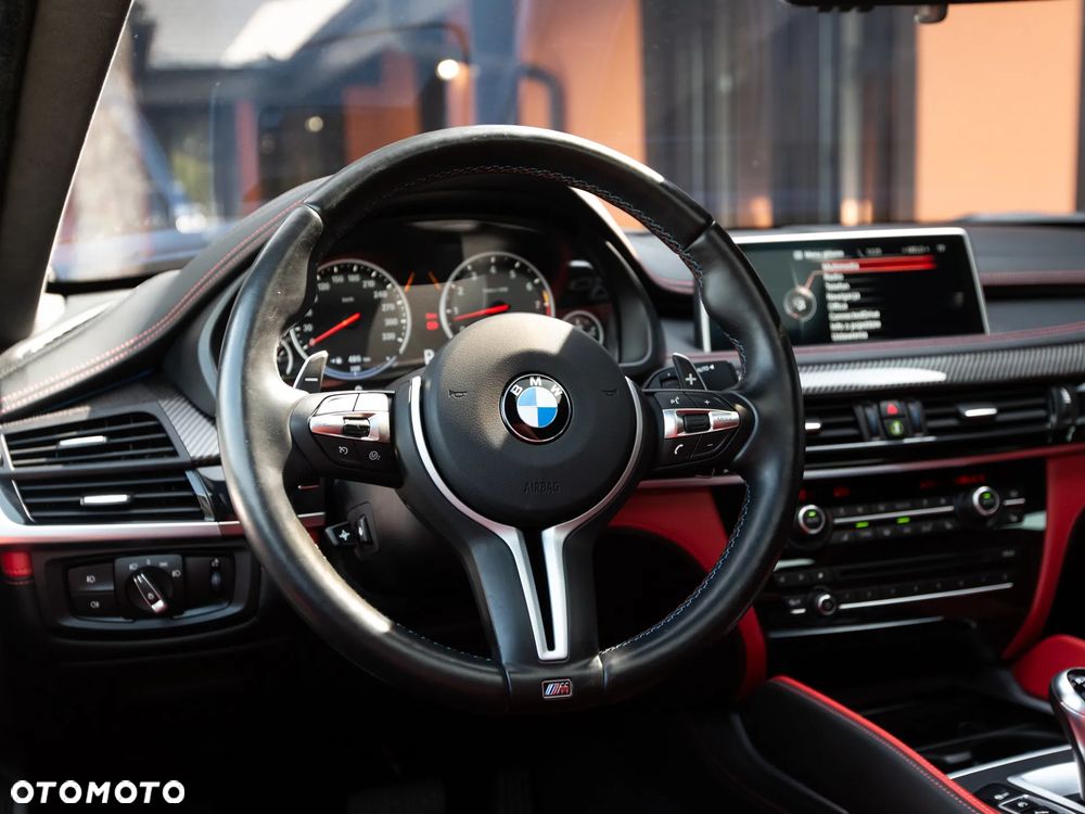 BMW X6M - 24