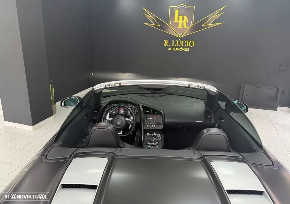 Audi R8 Spyder 5.2 FSi V10 quattro R tronic - 43