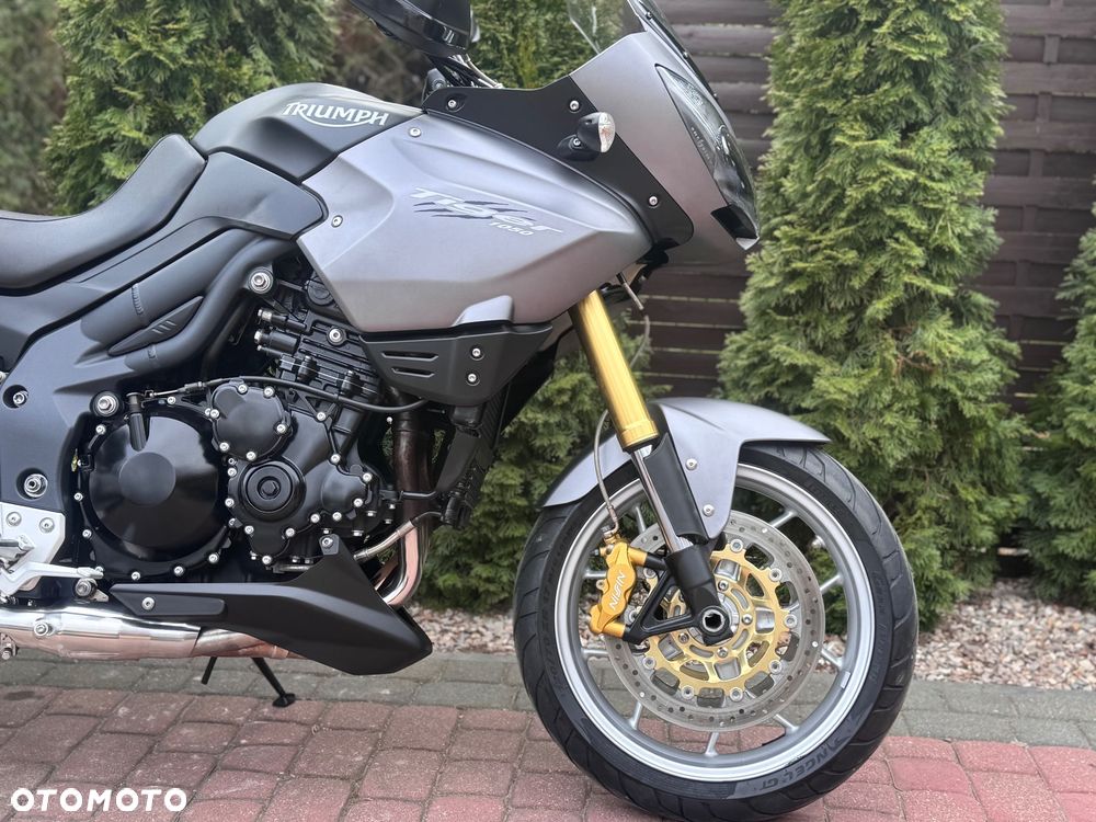 Triumph Tiger - 9