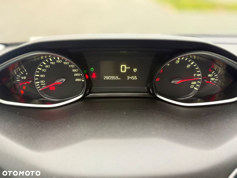 Peugeot 308 BlueHDi FAP 150 Stop & Start Allure - 8