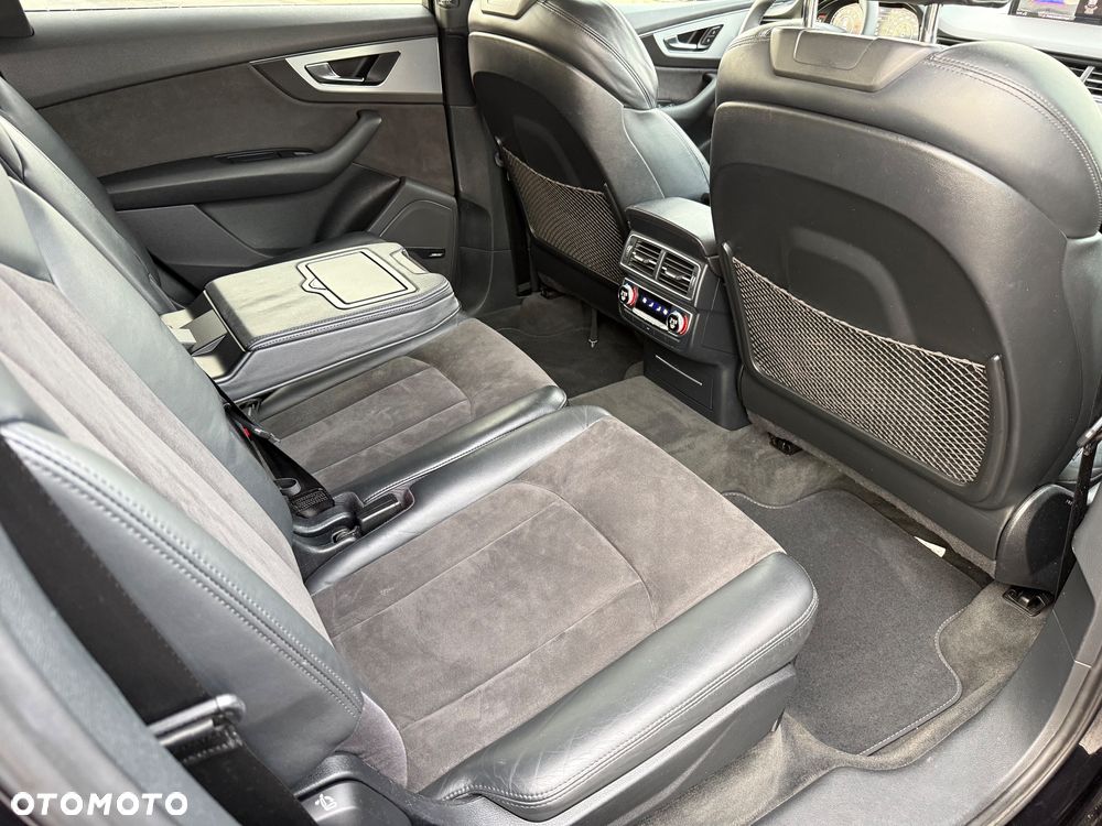 Audi Q7 - 18